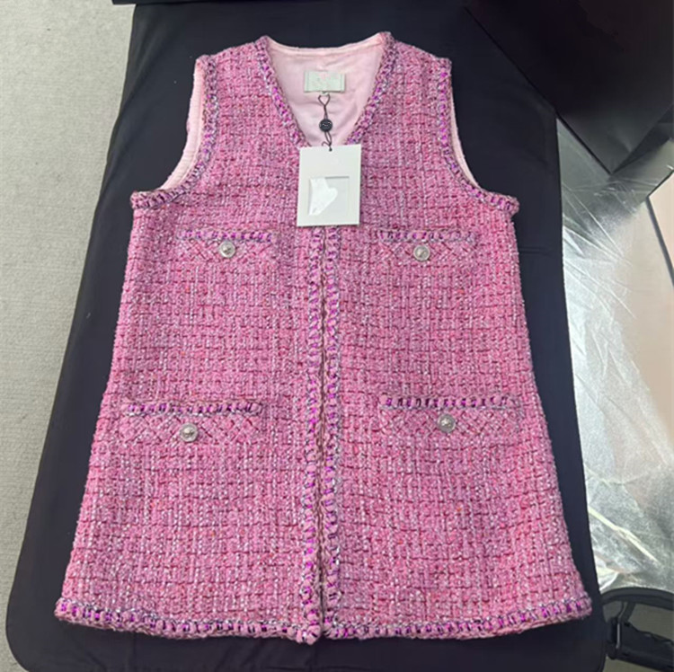 Summer Clothing In Winter - Avrupa Kadın Giyiminde Özelleştirme - 2026